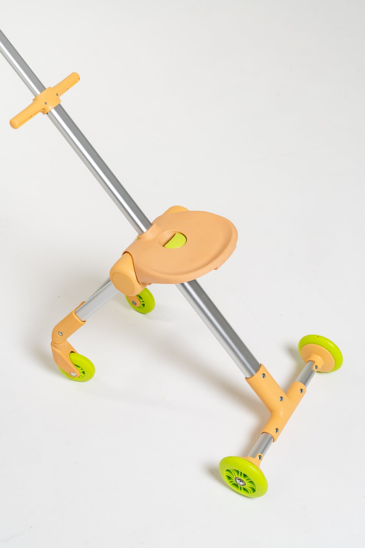 hupe™ Explorer ride-on luggage